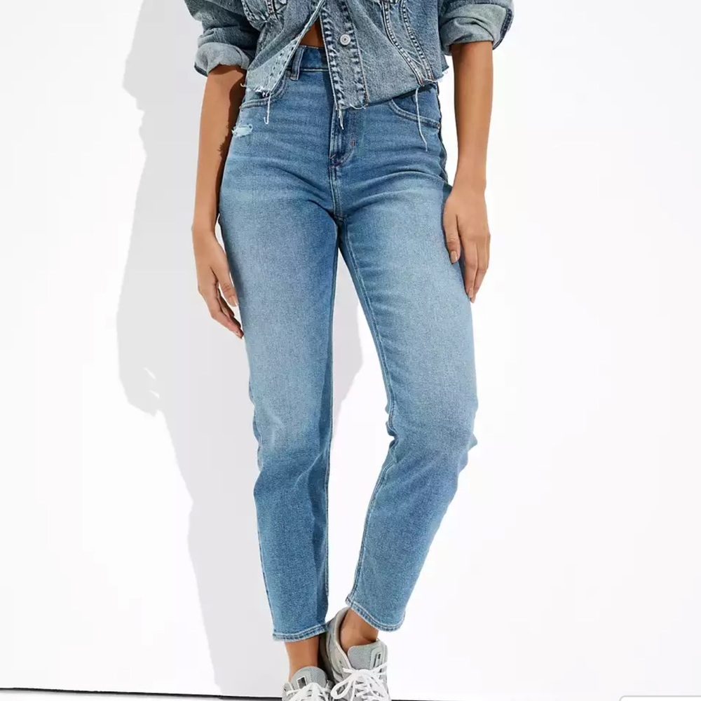 American Eagle Stretch Mom Jean